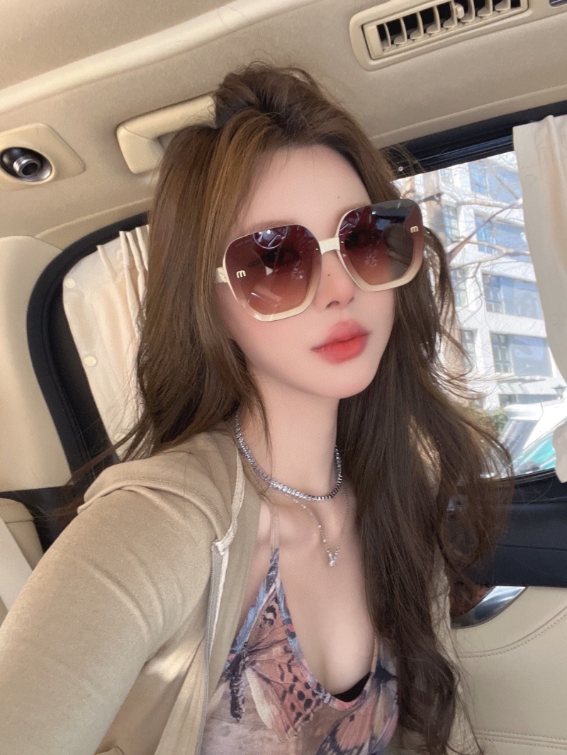 Miu miu Sunglasses